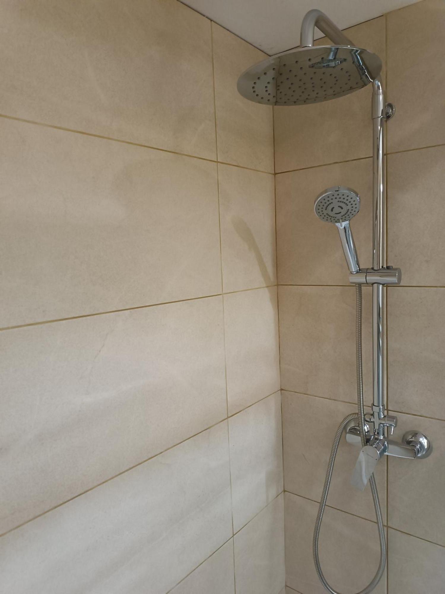 Duplex Con Piscina En Rubi Lejlighed Eksteriør billede